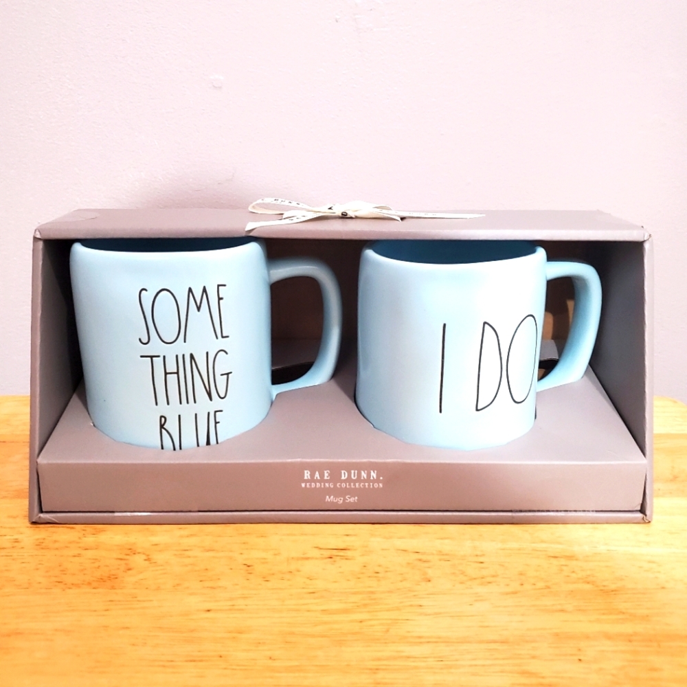 Rae Dunn Mug set